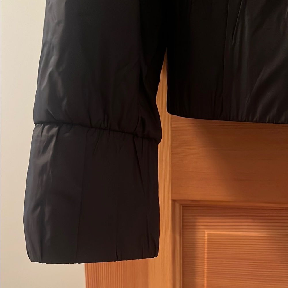 Lululemon Black Jacket - Picture 4 of 5